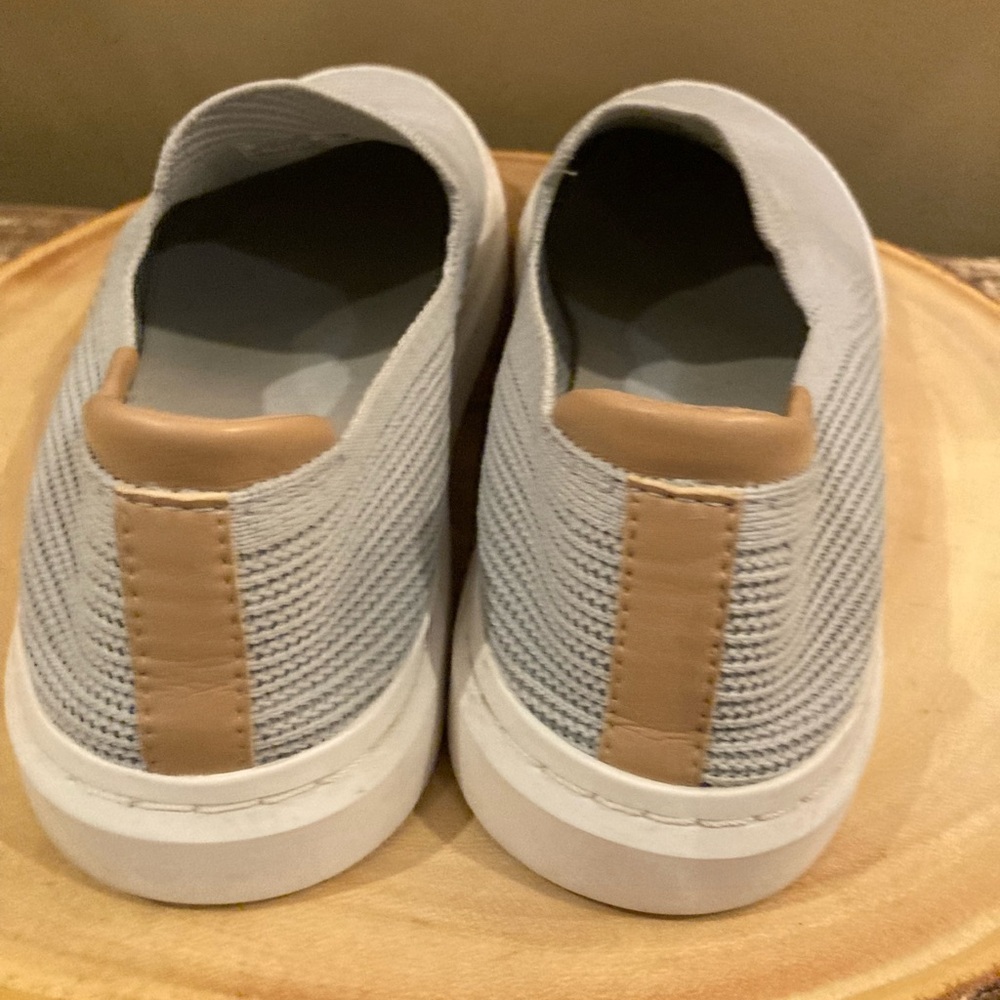 Ugg Alameda Sammy Slip On Sneaker Shoe Blue Gray 9.5 Womans -‎ Excellent - Picture 9 of 11